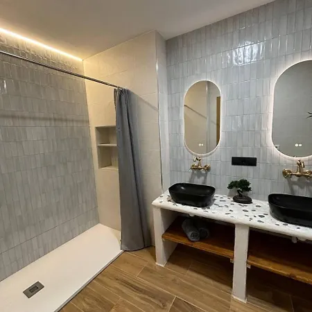 Сasa de vacaciones Con Jacuzzi En Castillo *