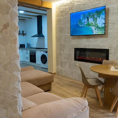 Prázdninový dům Con Jacuzzi En Castillo