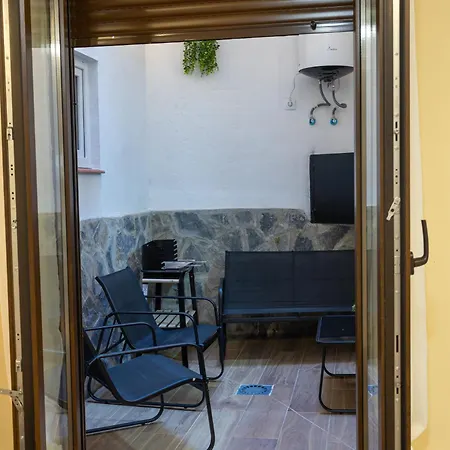 Con Jacuzzi En Castillo Сasa de vacaciones Buñol